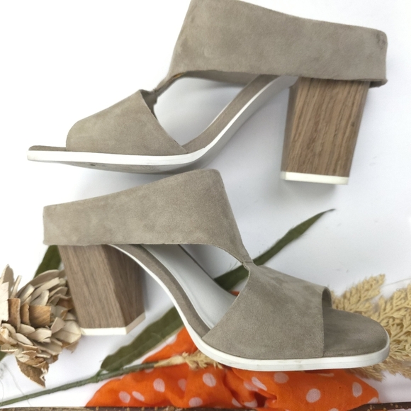 Seychelles Women's Grey Tan Suede Sandal Heels Sz 7 - Picture 8 of 10